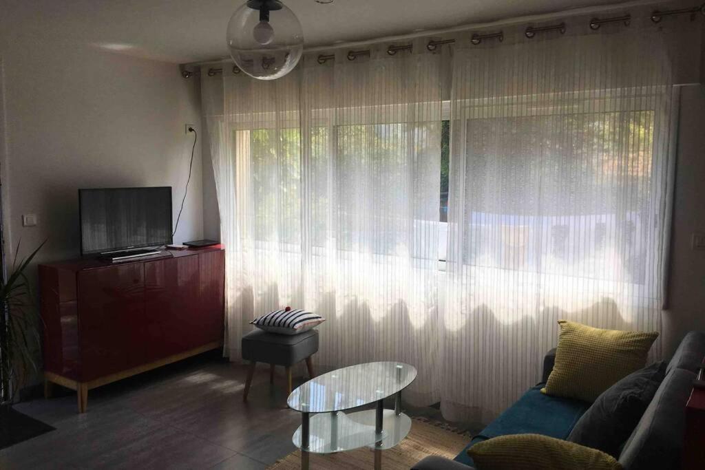 Bel Appartement En Rez De Jardin, 10Min Centre Et 300M Quais De Seine Wifi Rouen Esterno foto